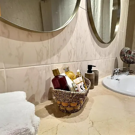 Apartament Two Bedroom Moments From The Cristo *