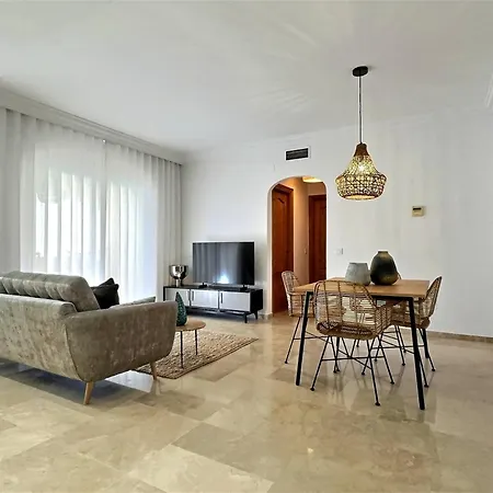 Two Bedroom Moments From The Cristo *