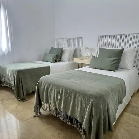 Two Bedroom Moments From The Cristo * Estepona