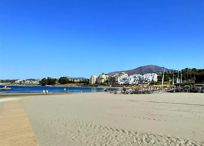 Two Bedroom Moments From The Cristo Lägenhet